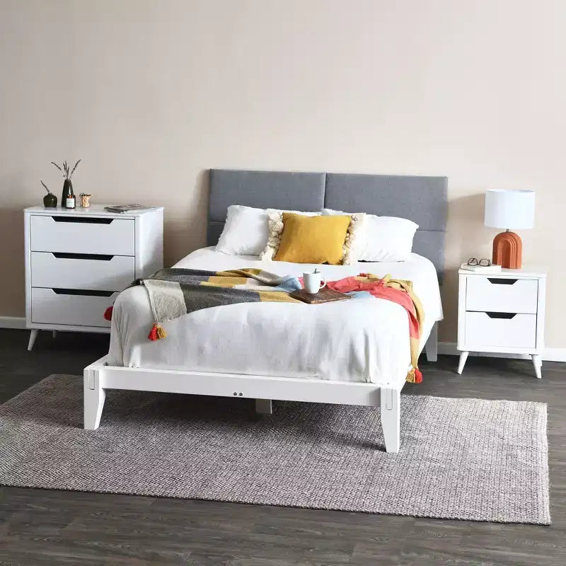 Table de chevet en bois massif de style Mid-Century avec 2 tiroirs de rangement