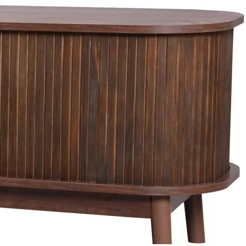 Meuble TV avec tiroirs en rotin et portes cannelées pour salon, noyer