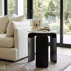 Table d'appoint moderne ronde à plateau en marbre pour le salon - Table d'appoint étroite et chic avec base sculpturale pour la décoration intérieure - 20, blanc et noir