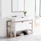 Meuble de rangement décoratif avec tiroir, étagères latérales ouvertes et base à deux portes pour le salon ou la salle à manger, chêne blanc